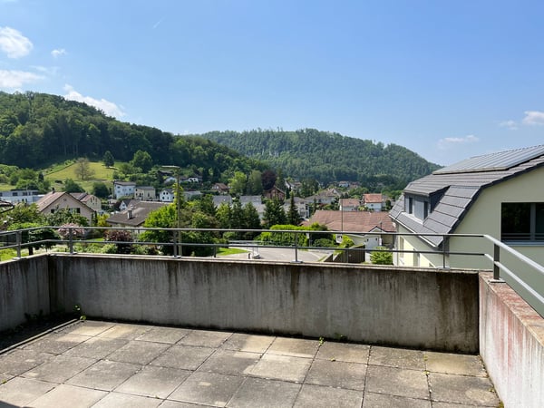 Grosszügige 3,5-Zimmer-Dachwohnung mit Balkon an erhöhter Lage 13