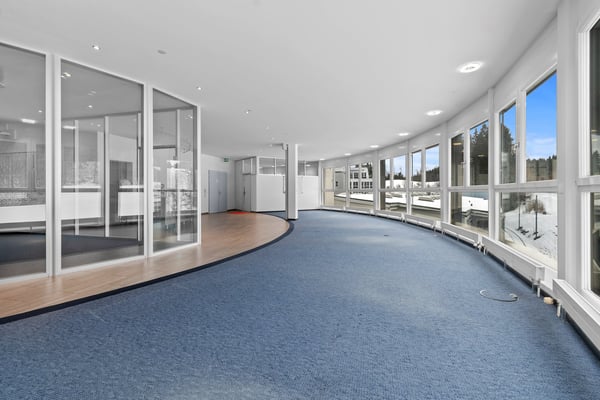 Modernes Büro im steuergünstigen Schindellegi 1