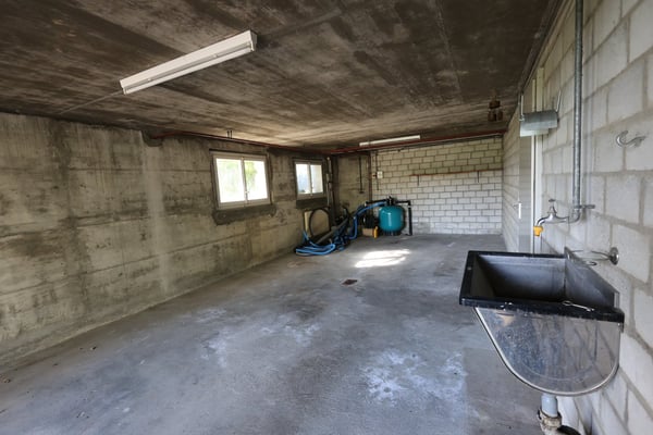 Charmantes Einfamilienhaus mit Pool und grossem Garten in Kyburg-Buchegg 16