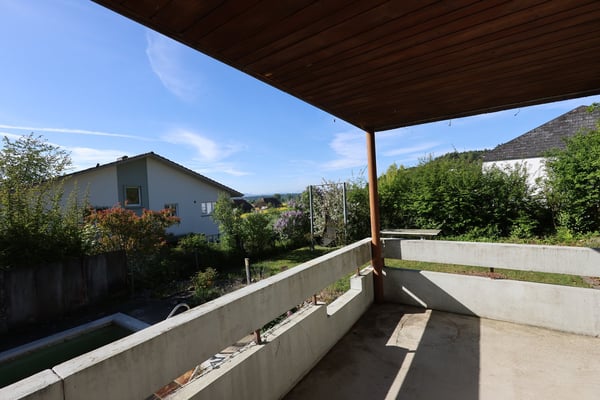Charmantes Einfamilienhaus mit Pool und grossem Garten in Kyburg-Buchegg 5