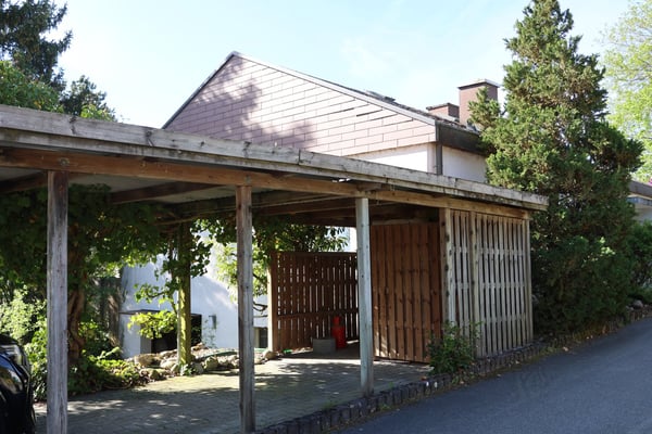 Charmantes Einfamilienhaus mit Pool und grossem Garten in Kyburg-Buchegg 8