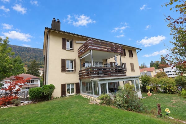 Charmante 5.5-Zimmer-Wohnung mit Balkon in Grenchen