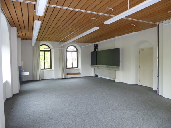 Multifunktionale und hochwertig ausgebaute Büro- / Schulungsräume 2