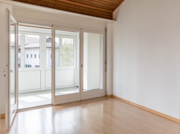 Helle 1.5-Zimmerwohnung mit gemütlichem Cheminée zu vermieten! 2