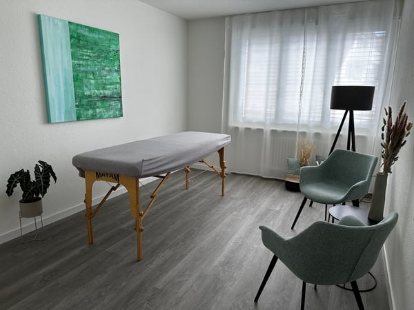 Gewerbe- / Praxisräumlichkeiten im Zentrum von Wohlen 3