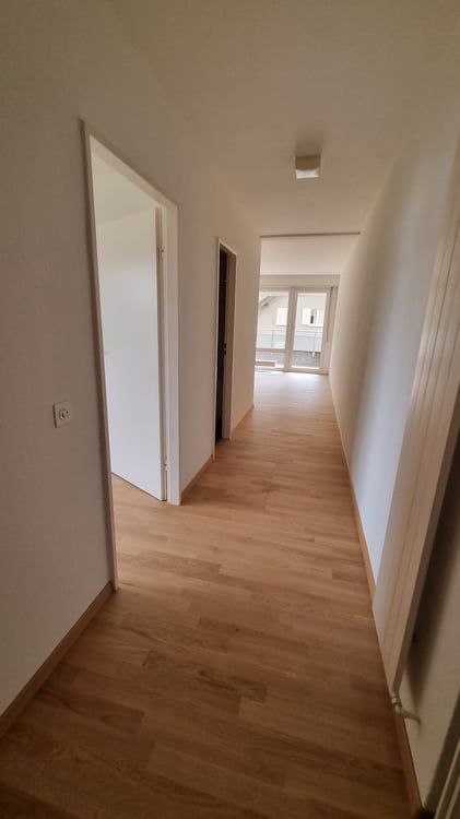 Schöne lichtdurchflutete 2-Zimmerwohnung im 2. Obergeschoss 8