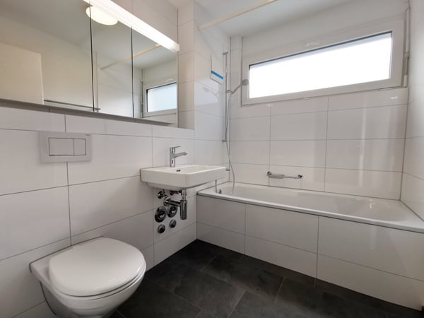 Moderne grosszügige 3.5-Zimmerwohnung im 1. Obergeschoss 4