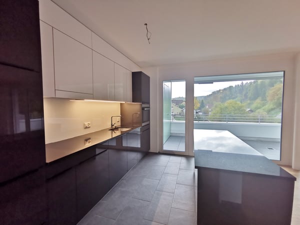Moderne grosszügige 3.5-Zimmerwohnung im 1. Obergeschoss 3