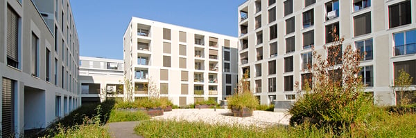 An Toplage moderne 2.5 Zimmerwohnung 1