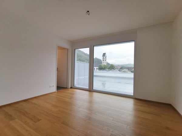 Moderne grosszügige 3.5-Zimmerwohnung im Parterre! 5