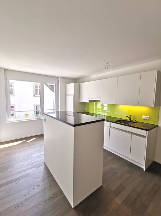 AM LINDENPLATZ - WUNDERSCHÖNE 2.5 ZIMMERWOHNUNG MIT AUSBLICK AUF DEN STAUFBERG 2