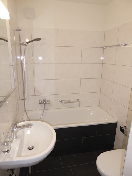 Zentrale 4-Zimmerwohnung sucht Nachmieter 4