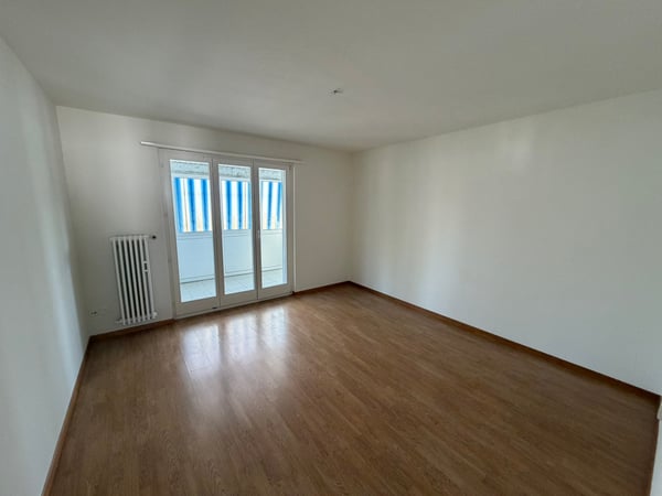 gemütliche 3.5-Zimmer-Whg, 2.OG li 3