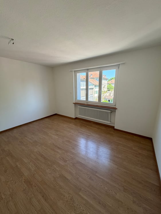 gemütliche 3.5-Zimmer-Whg, 2.OG li 5