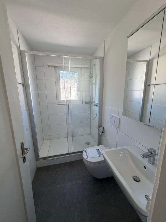 gemütliche 3.5-Zimmer-Whg, 2.OG li 4