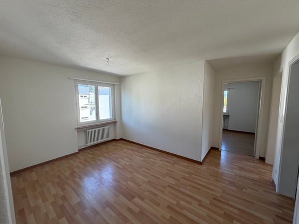 gemütliche 3.5-Zimmer-Whg, 2.OG li 2