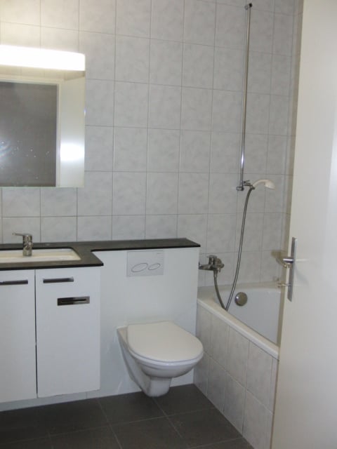 Helle 4-Zimmerwohnung im 11. OG mit top Aussicht 3