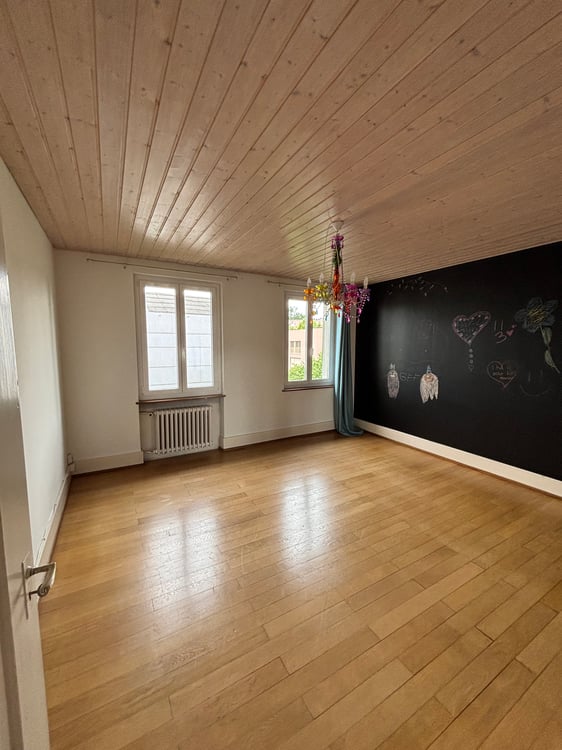 Einzigartige 3-Zimmer Altbauwohnung 8