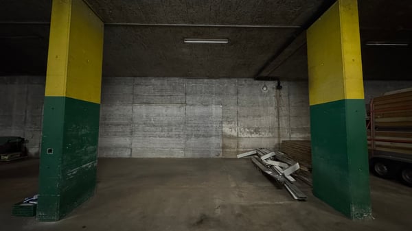 Vielseitig nutzbare Lagerhalle mit eigener Zufahrt 5