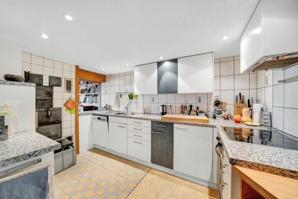 Heimelig wohnen mit traumhafter Aussicht 7