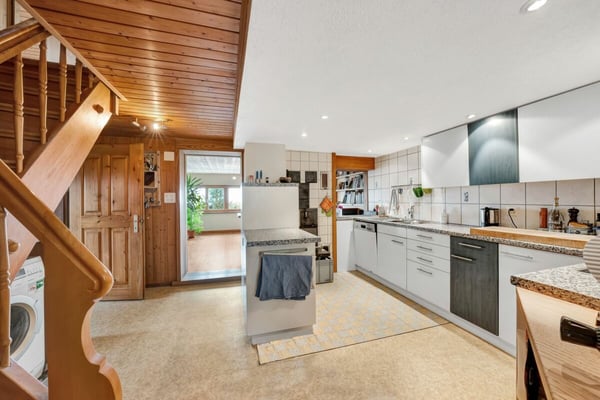 Heimelig wohnen mit traumhafter Aussicht 8