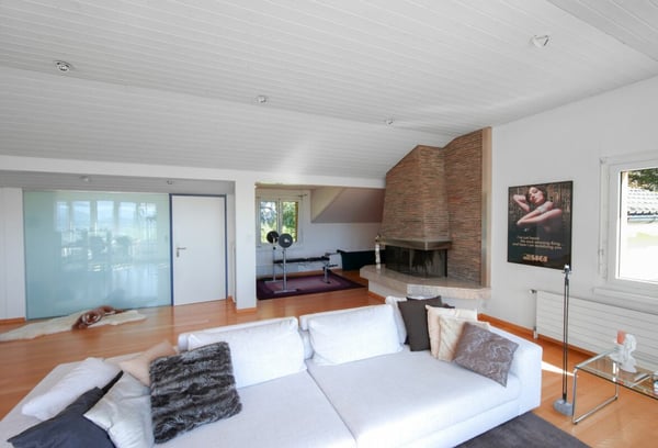 Einfamilienhaus mit Einliegerwohnung am Rebberg 4