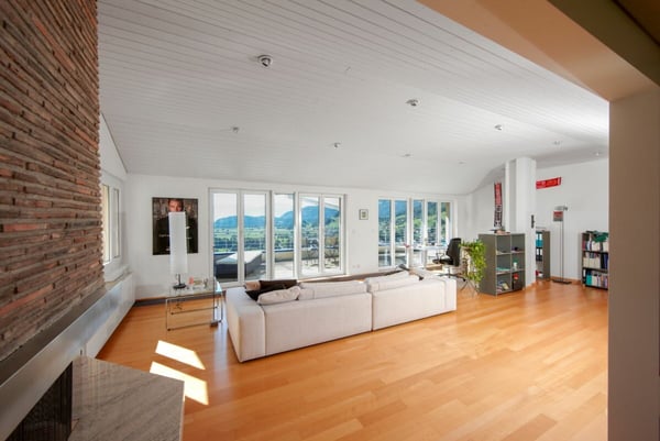 Einfamilienhaus mit Einliegerwohnung am Rebberg 3