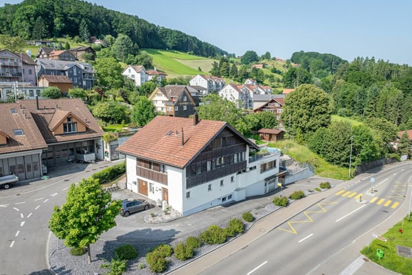 Wohn- und Geschäftshaus 2