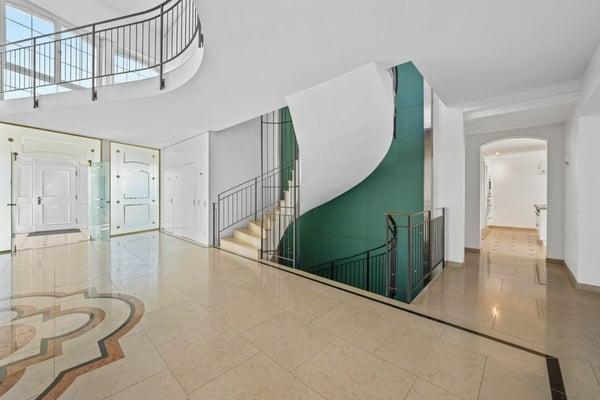 Exklusive Villa mit Wellnessbereich 6