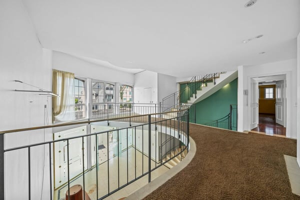 Exklusive Villa mit Wellnessbereich 12