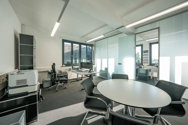 Gewerbeliegenschaft mit Baulandreserve 4