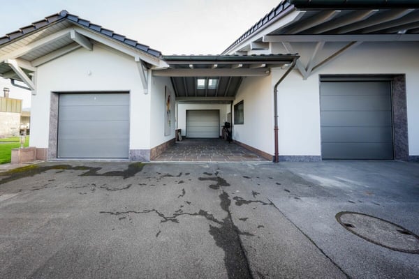 Zuhause und Gewerbe in einem 10