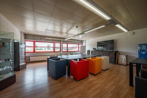 Gewerbeliegenschaft 8