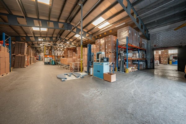 Gewerbeliegenschaft 13