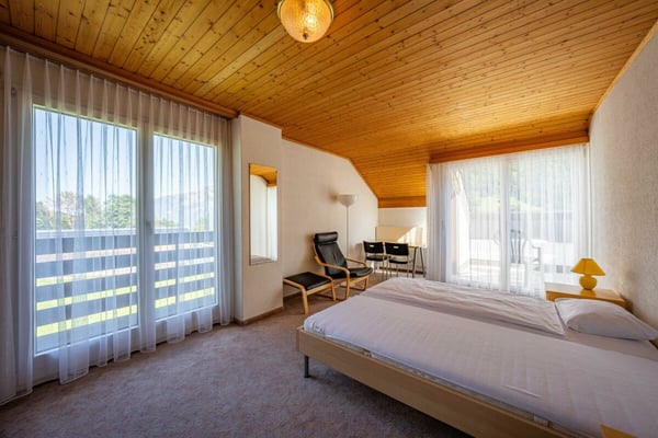 Wohn- und Geschäftshaus 5