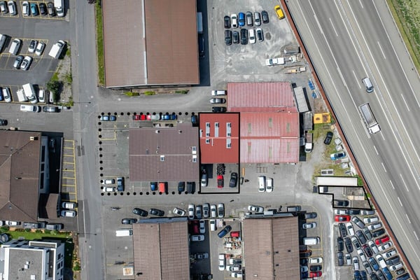 Gewerbeliegenschaft 3