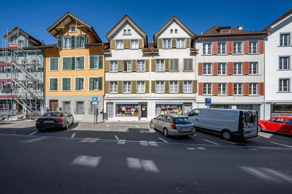 Wohn- und Geschäftshaus 2