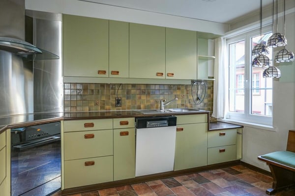 Wohn- und Geschäftshaus 7