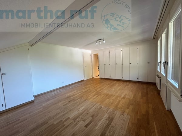 grosszügige 4.5-Zimmer Dachwohnung Sicht auf Jungfrau und Aare 12