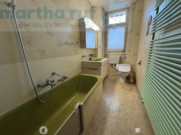 Mehrfamilienhaus mit 3 Einheiten, Scheune und grosser Garten 7