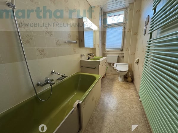 Mehrfamilienhaus mit 3 Einheiten, Scheune und grosser Garten 7