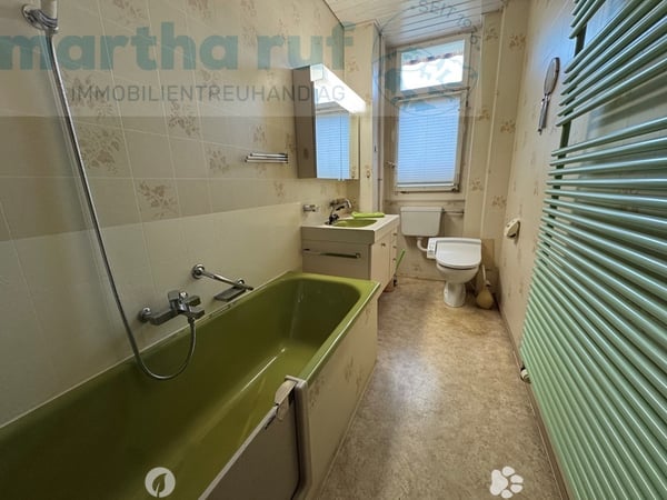 Mehrfamilienhaus mit 3 Einheiten, Scheune und grosser Garten 7