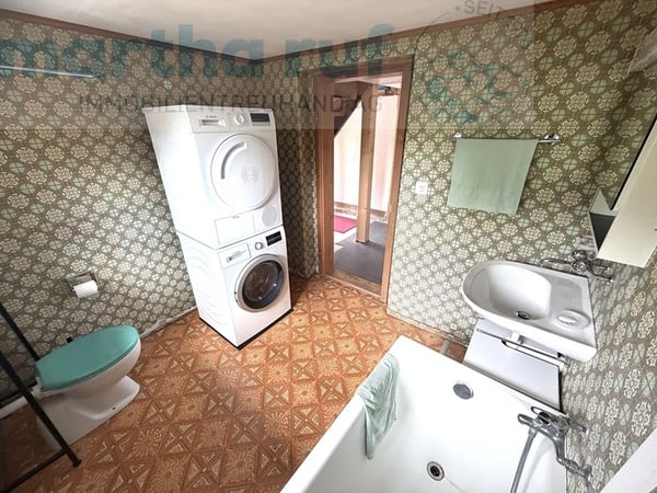 Traditionelles, angebautes Einfamilien-Ferienhaus mit alpinem Charm 6