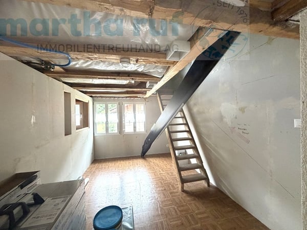 Traditionelles, angebautes Einfamilien-Ferienhaus mit alpinem Charm 13