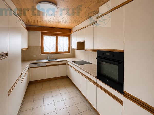 grosszügige 7.5-Zimmer-Wohnung im Erdgeschoss 4