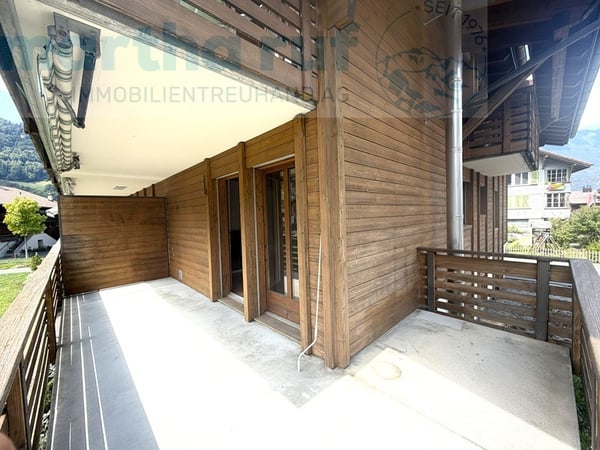 Behagliche 2.5- Zimmer Ferienwohnung mit Cheminée und Balkon 9