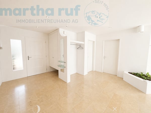 Grosszügiges 5.5-Zim.-Einfamilienhaus, Garten & traumhafter Aussicht 3