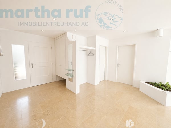 Grosszügiges 5.5-Zim.-Einfamilienhaus, Garten & traumhafter Aussicht 3