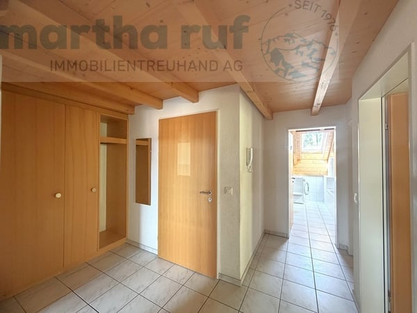 Gemütliche und charaktervolle 3.5- Zimmer Dachwohnung mit Galerie 10
