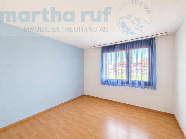 1.5- Zimmer Wohnung im 1. Stock mit Cheminée und Bergsicht 7